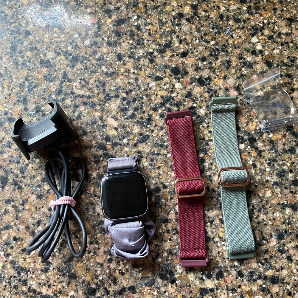 Fitbit versa 2 with Three Bands and Charger